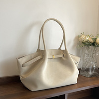 Sacs fourre-tout décontractés tendance pour femmes, collection hiver 2025 – Nouveau sac à bandoulière et sous le bras de luxe léger à texture raffinée