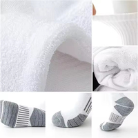 Chaussettes de sport décontractées personnalisées en Spandex/Nylon/Coton respirantes et absorbantes pour la course et le basketball