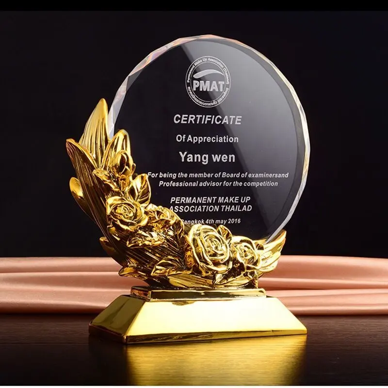 Nieuwe Ontwerp Kristallen Trofee Award Antiek Goud B-J106 Gold Metal Crystal Trofee Glazen Trofee Crystal