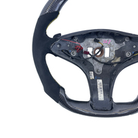 Volant sport en fibre de carbone LED personnalisé professionnellement par RPPF pour Mercedes-Benz C63 AMG C63 W204 2009