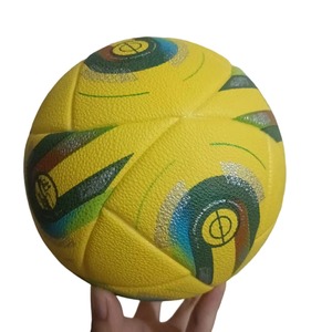 Nouveau Ballon de Football Sans Couture Thermocollé 2025 en PU, Idéal pour l'Entraînement et la Compétition de Basketball - Product Image 3