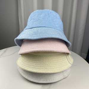 Chapeau Bob en Tissu Éponge Couleur Unie, Doux comme une Serviette, Chapeau <span class=keywords><strong>de</strong></span> Soleil d'Été pour la Plage, Casquette <span class=keywords><strong>de</strong></span> Pêcheur avec Logo Brodé Personnalisé - Product Image 4