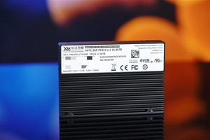 SSD NVMe d'entreprise PCIe 5.0 YMTC interne 2,5 pouces 3.84/7.68/15.36/30.72/3.2/6.4/12.8/25.6 U.2 pour serveur en stock - Product Image 2