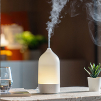 Diffuseur d'huiles essentielles électrique ultrasonique en forme de vase de 120 ml, lumière LED à 7 couleurs changeantes, humidificateur à brume froide USB pour la maison
