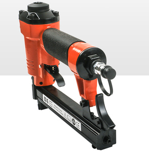 Cucitrice pneumatica professionale 8016 Ga.21 1/2 ''pinzatrice corona 12.8mm pistola sparachiodi aria Fine OEM personalizzabile GS certificata 3 anni - Product Image 2