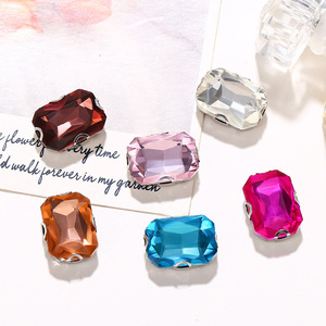 Perles rectangulaires en verre cabochon avec strass en cristal pour la fabrication de bijoux, accessoires de bricolage, fournitures artisanales multicolores à la mode - Product Image 1