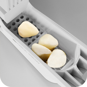<span class=keywords><strong>Presse</strong></span>-ail <span class=keywords><strong>manuel</strong></span> multifonctionnel 4-en-1 Outil de cuisine en acier inoxydable pour <span class=keywords><strong>purée</strong></span> de légumes <span class=keywords><strong>Presse</strong></span> à comprimés en plastique de haute qualité - Product Image 3