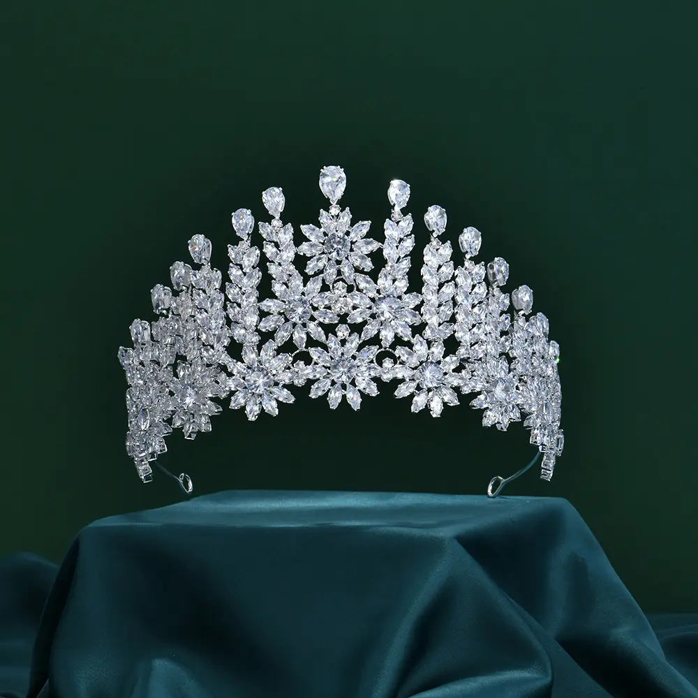 थोक लक्जरी ब्राइडल क्राउन तीरस तांबे के फूल राजकुमारी हेयरबैंड दुल्हन प्रोम शादी की पोशाक सहायक उपकरण