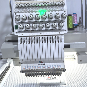 Máquina de bordar industrial de 15 agujas y un solo cabezal para bordado personalizado de letras y logotipos en prendas. - Product Image 2
