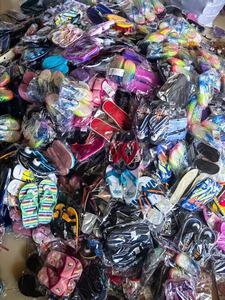 Neue Kinder-Cartoon-Flip-Flops Sommer Outdoor Rutschfeste Badezimmer Strand Hausschuhe Großhandel - Product Image 6