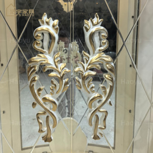 Europäischer Klassiker: Handgeschnitzter Antiker Holz-Glas-Eckweinschrank für die Küche – Präsentationsschrank für Zuhause - Product Image 4