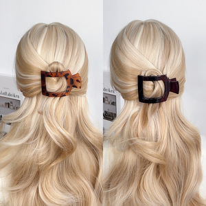 Clip de tiburón minimalista de moda para mujer, pinza de pelo de pico de pato en forma de arco, diseño cuadrado mate para PC - Product Image 1