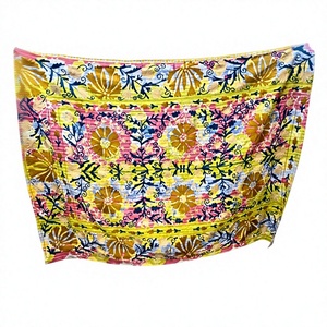 Colcha Tradicional Floral Kantha Suzani, Cubre Sofá Hecho a Mano, Bordado Vintage, 100% Algodón, Peso Medio, Multicolor - Product Image 4