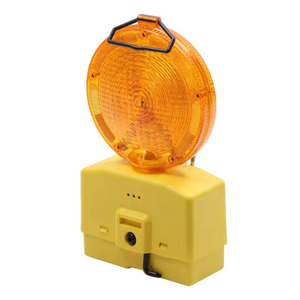 Lampe de sécurité solaire à LED jaune clignotante pour barrières routières et blocades - Product Image 1