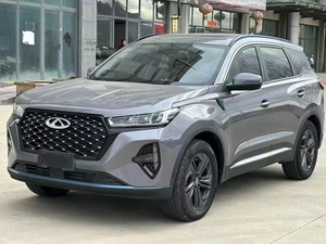 Véhicule d'occasion compact et économique, Chery Tiggo 7 Plus 2021, idéal pour les escapades de fin de semaine, la conduite en ville et les courses. - Product Image 2