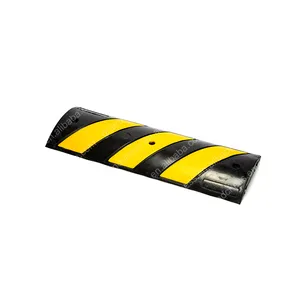 Portable Cable Skipping Installation Adjustable Round Rubber Speed Bumps For Sale