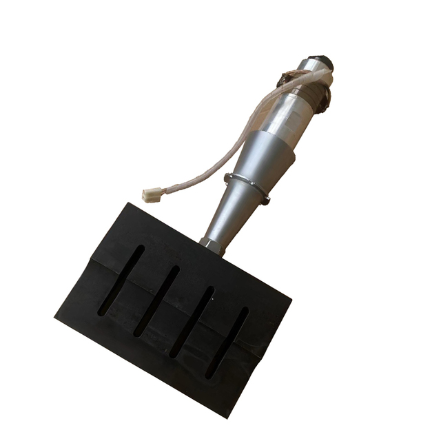 Factory Supply 15KHz Ultrasonic Transducer Piezoelectric Converter for Ultrasonic Welding Machine