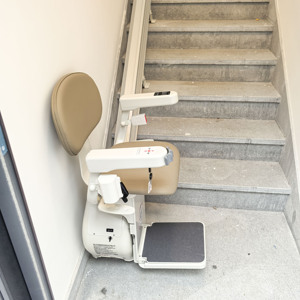 Ascensor <span class=keywords><strong>de</strong></span> <span class=keywords><strong>Escaleras</strong></span> Moderno con Control Remoto Eléctrico para Uso Doméstico <span class=keywords><strong>de</strong></span> Personas Mayores, Fácil <span class=keywords><strong>de</strong></span> Subir/Bajar <span class=keywords><strong>Escaleras</strong></span> - Product Image 3