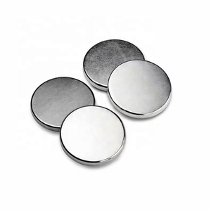 Neodym <span class=keywords><strong>N52</strong></span> imanes de neodimio de alta temperatura, venta al por mayor N40 potentes bloques de neodimio Imanes magnéticos <span class=keywords><strong>N52</strong></span> - Product Image 1
