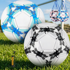 Ballon de football personnalisé en gros, motif étoile noir et blanc classique, taille 5, cousu à la machine, durable, pour entraînement et matchs d'équipe - Product Image 4