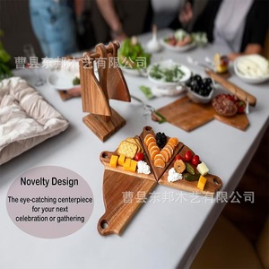 Plateau de service à pizza en bois avec support, ensemble de planches à charbon de bois miniatures faites à la main pour la présentation des aliments lors de fêtes - Product Image 2