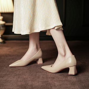 Escarpins pour femmes 5001A à bout pointu, talon carré, en cuir véritable, chaussures de bureau à talon moyen, semelle souple, chaussures de travail - Product Image 4