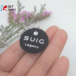 Etiqueta tejida astillada NFC de marca con logotipo elevado personalizado - Product Image 2