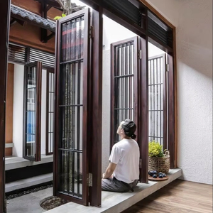 Fenêtre à <span class=keywords><strong>baie</strong></span> vintage en bois massif, fenêtre à battant sur mesure avec grille pour villa et <span class=keywords><strong>rénovation</strong></span> de maison - Product Image 1