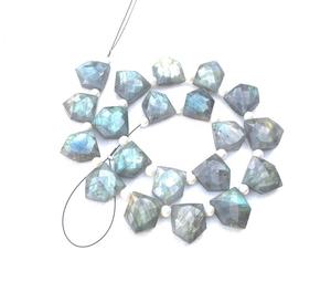 หินลาบราดอไรต์ธรรมชาติ19ชิ้นรูปทรงห้าเหลี่ยมเหลี่ยมเพชรพลอยไฟสีฟ้าทำเครื่องประดับหินแต่งสวน - Product Image 1