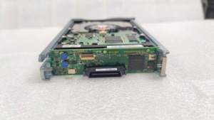 5563046-a VSP 7.6TB 6G SAS <span class=keywords><strong>2.5</strong></span> ổ cứng bên trong DKC-F810I-7R6MGM tốc độ cao 10000 vòng/phút - Product Image 3