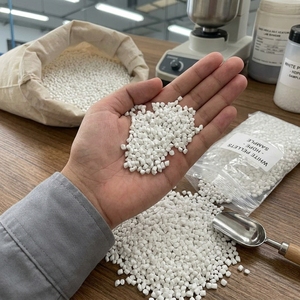 Fournisseur de masterbatch de remplissage en polyéthylène PE à haute teneur en carbonate de calcium pour l'industrie de la fabrication plastique - Product Image 1