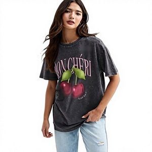 T-shirt surdimensionné à imprimé cerise Mon Cheri, manches courtes, col rond, jersey décontracté en coton pour homme - Product Image 1
