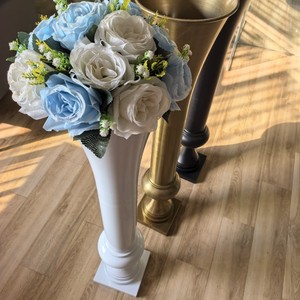 Vase et support à fleurs classiques en métal doré de haute qualité BestThings, hauteur 100 cm, pour centres de table et décorations de table - Product Image 3