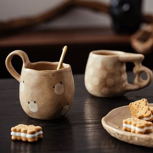 ชุดแก้วกาแฟเซรามิกและจานรองลายจุดย้อนยุคพร้อมลวดลายการ์ตูนสร้างสรรค์จาก Meijiahui ที่เป็นมิตรกับสิ่งแวดล้อม - Product Image 1