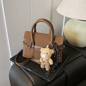 Borsa a tracolla piccola da donna retrò satinata con fiocco e stampa leopardata, chiusura magnetica, capacità 2-2,9L, versatile, quadrata, da portare a mano - Product Image 6