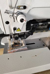 High-Speed Direct Drive 781 Industrial Lock Button Hole <b>Sewing</b> Machine Manual Gear-Change Iron Metal Garments Apparel Machinery - Product Image 4