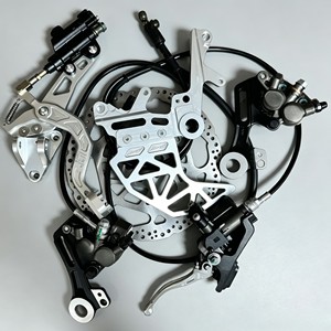 Plaquettes <span class=keywords><strong>et</strong></span> disques de frein <span class=keywords><strong>avant</strong></span> <span class=keywords><strong>et</strong></span> arrière, pièces de rechange compatibles avec la moto électrique tout-terrain Surron Ultra Bee - Product Image 6