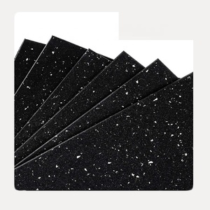 Baldosas de Vinilo Ecológicas de 15 mm de Grosor para Gimnasio, Diseño Europeo, Fácil Instalación con Sistema de Clic, para Uso en Interiores del Hogar - Product Image 1