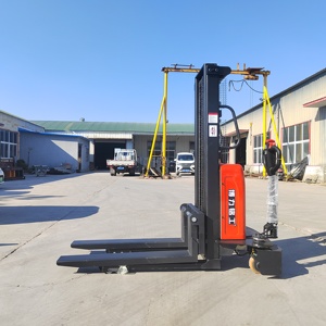 Carrello Elevatore Elettrico Portatile Autocaricante da 1 Tonnellata, 1,5 Tonnellate, 2 Tonnellate - Product Image 2