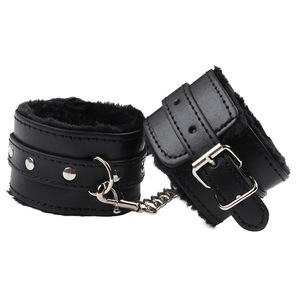 Stock local US - Menottes érotiques SM pour adultes - Menottes en cuir et peluche avec fermoirs métalliques - Jouets de <span class=keywords><strong>bondage</strong></span> pour adultes - Product Image 2