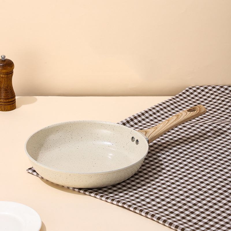 poêle blanche 26 cm sans couvercle