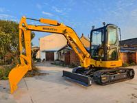 Mini-excavatrice Komatsu PC40MR d'occasion d'origine japonaise, à queue courte, 4 tonnes, petite pelle pour travaux de canalisations urbaines