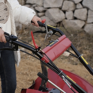 Nuovo Motocoltivatore Diesel NEWPANDA 12HP con Ingranaggi e Cuscinetti per Alta Produttività in <span class=keywords><strong>Giardino</strong></span> e Coltivazione Rotativa e Scavo - Product Image 3