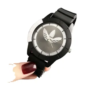 Orologi di lusso economici di fabbrica cinese all'ingrosso orologi da donna in silicone con logo personalizzato per uomo originali