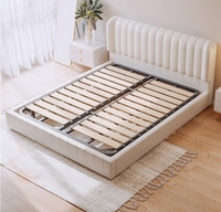 Lit Cadre Rembourré Nordique Luxe Léger, Design Moderne Simple pour Petits Appartements, Double Lit Principal en Mousse, Meuble de Maison Individuel