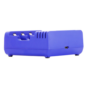 <span class=keywords><strong>Caricabatterie</strong></span> Intelligente a 4 Slot Caricatore Rapido per <span class=keywords><strong>Batterie</strong></span> <span class=keywords><strong>AA</strong></span> AAA Ni-MH / Ni-Cd <span class=keywords><strong>Ricaricabili</strong></span> Caricatore Veloce con Spina US/EU/UK/AU - Product Image 6