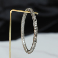 Bracelet élastique réglable en chaîne de maïs |   Bracelet manchette extensible ajouré en maille pour superposition