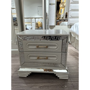 Ensemble de Chambre à Coucher Complète de Luxe 5 Pièces en Bois Entièrement Blanc Modèle <span class=keywords><strong>2025</strong></span>, Lit <span class=keywords><strong>King</strong></span> Size avec Table de Chevet, Commode et Armoire - Product Image 6