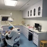 Station de travail ergonomique certifiée CE pour technicien dentaire, accessoires de laboratoire complets pour laboratoire de prothèse dentaire