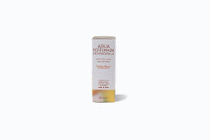 Agua Perfumada de Manzanilla Argital 125ml, Bruma Corporal Refrescante y Calmante para Piel Sensible, Natural, Vegana, Hecha en Italia - Product Image 4